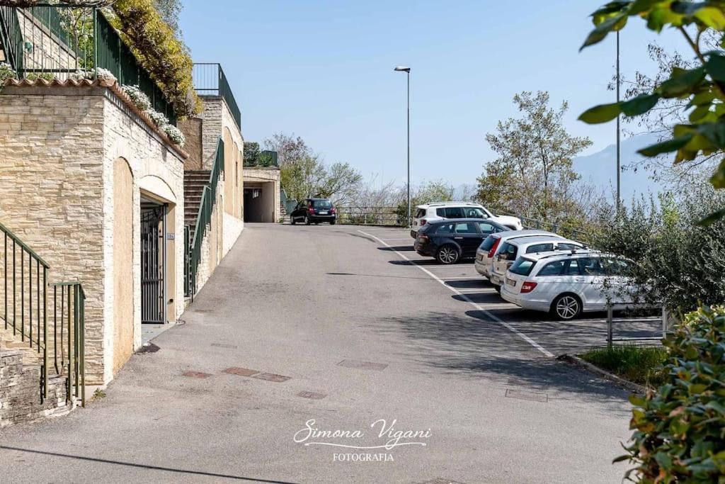 Il Giardino Di Laura Costa Volpino Exterior foto